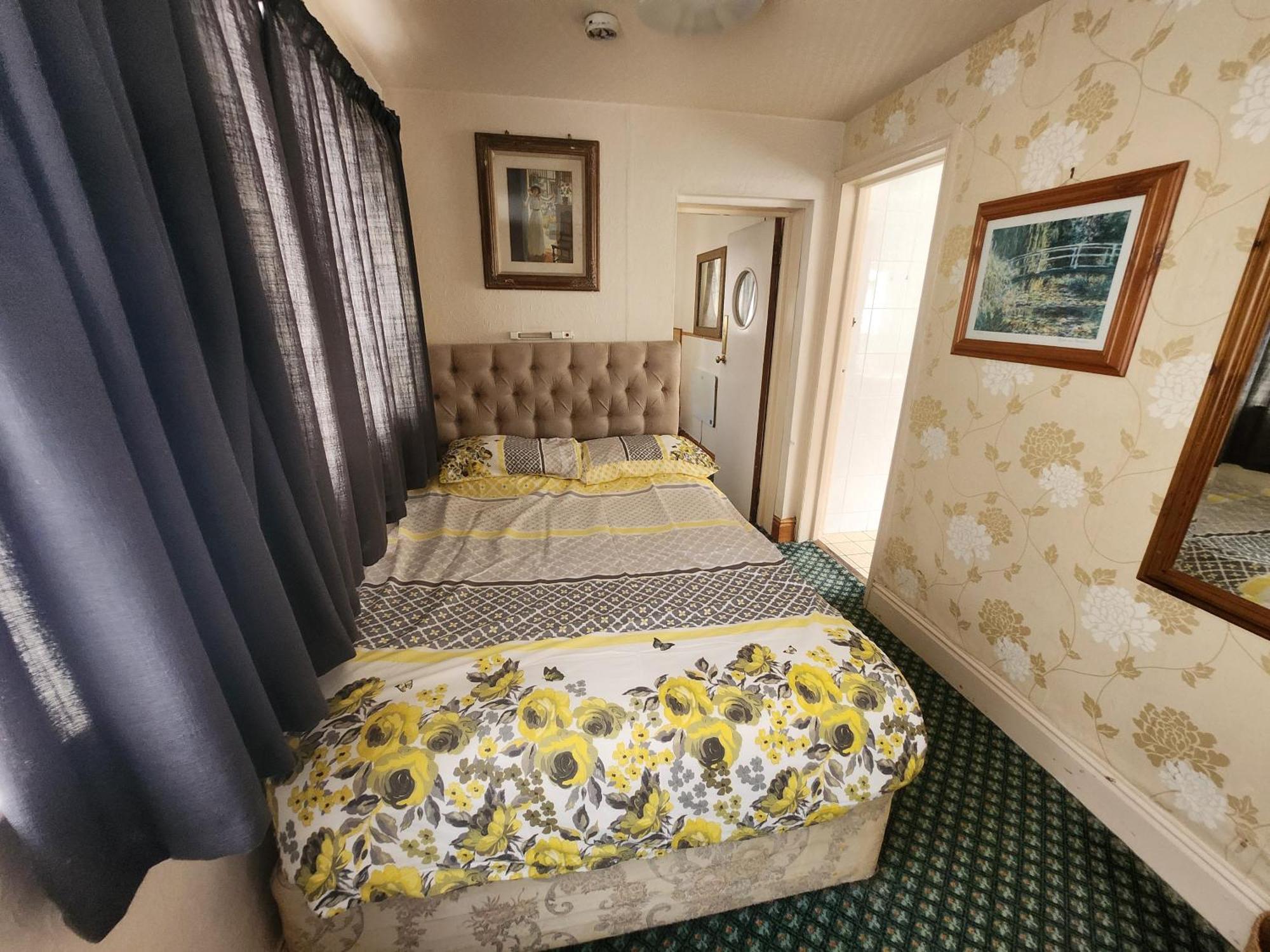 Queens Guest House Beeston  Kültér fotó